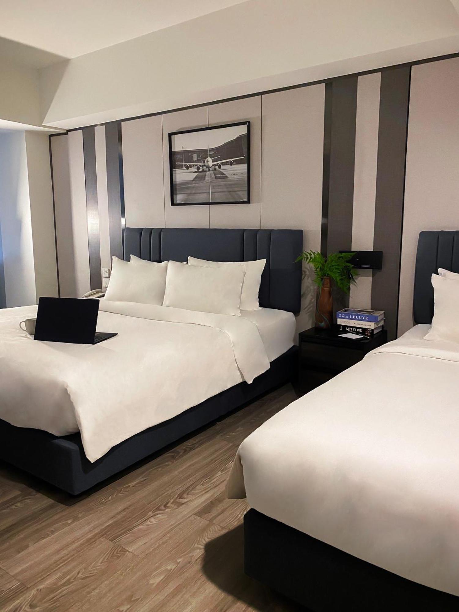 12 The Residence Hotel At Don Mueang Airport Bangkok Exterior foto