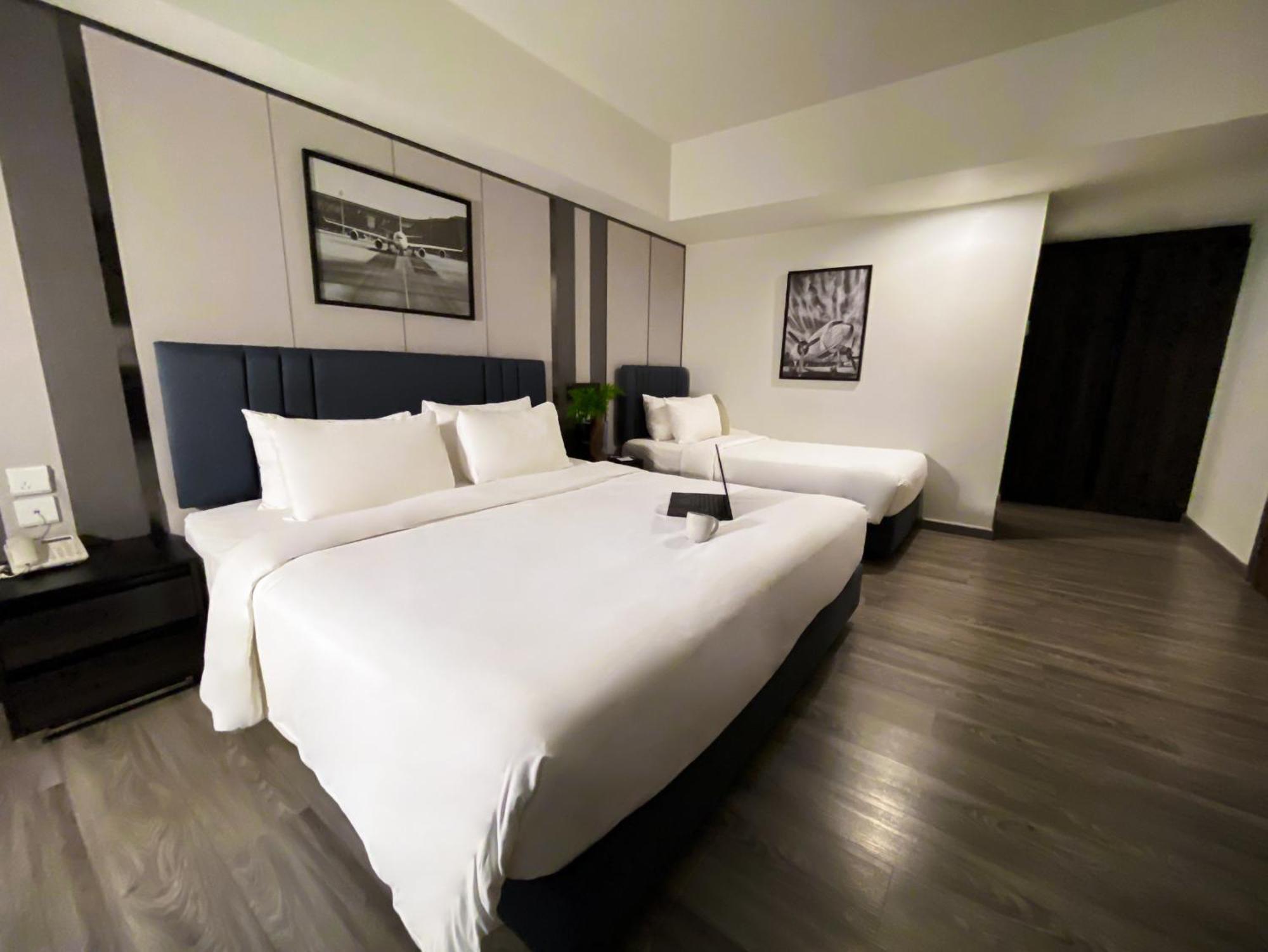 12 The Residence Hotel At Don Mueang Airport Bangkok Exterior foto